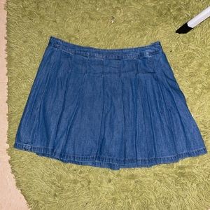 pleaded denim skirt